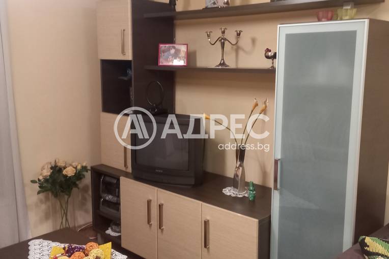 Двустаен апартамент, София, Яворов, 676042, Снимка 3