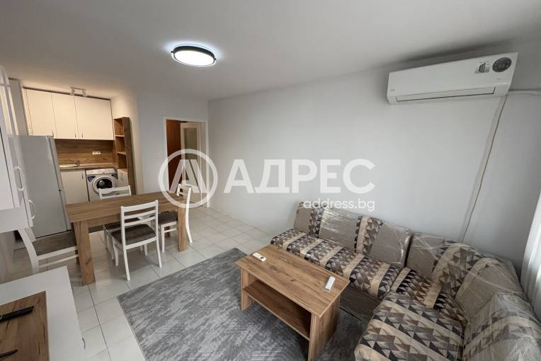 Двустаен апартамент, Варна, Колхозен пазар, 679045, Снимка 1