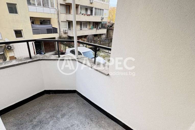 Двустаен апартамент, Варна, Колхозен пазар, 679045, Снимка 9