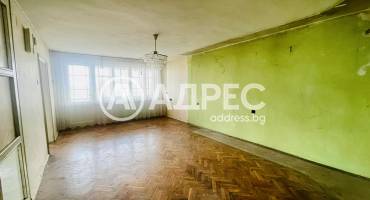 Тристаен апартамент, Шумен, Добруджански, 692045, Снимка 1