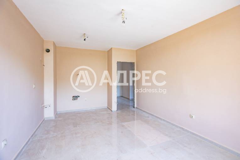 Тристаен апартамент, Варна, к.к. Св.Св. Константин и Елена, 660046, Снимка 2