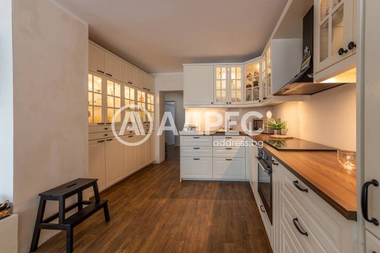 Многостаен апартамент, Варна, Централна поща, 691046, Снимка 15