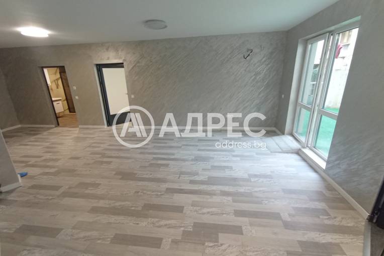 Тристаен апартамент, Варна, Операта, 671050, Снимка 1