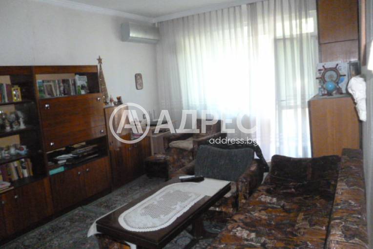 Двустаен апартамент, Добрич, Център, 695051, Снимка 2