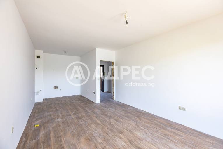 Двустаен апартамент, Варна, к.к. Св.Св. Константин и Елена, 660053, Снимка 2