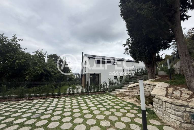 Къща/Вила, Варна, м-ст Зеленика, 671053, Снимка 1