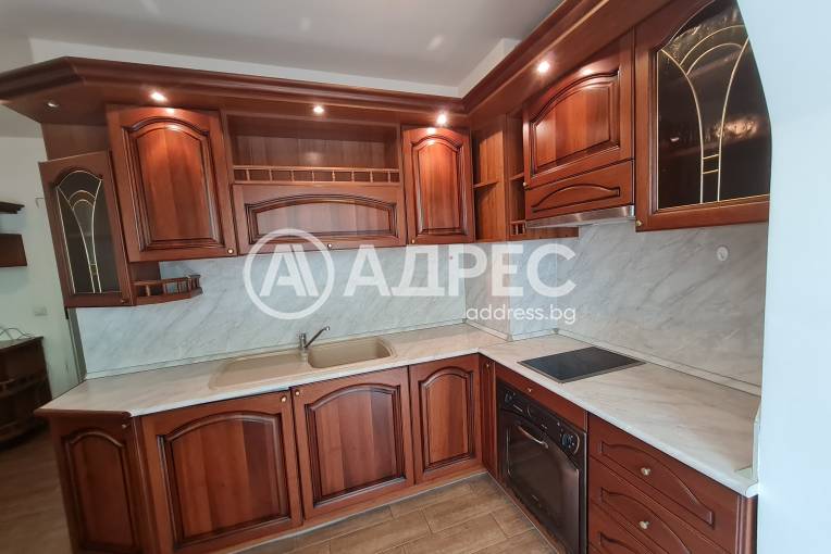 Двустаен апартамент, Варна, Червен площад, 681054, Снимка 1