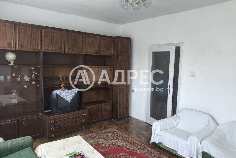 Двустаен апартамент, Разград, Орел, 702054, Снимка 2