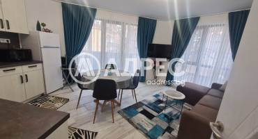 Тристаен апартамент, Варна, Идеален център, 688056