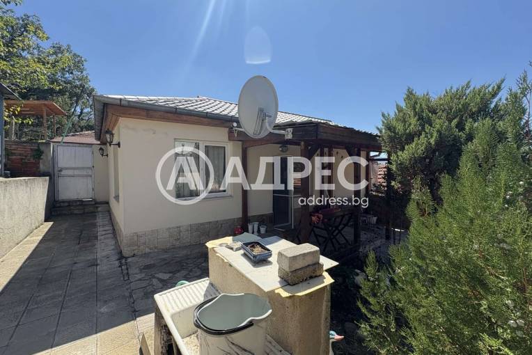 Етаж от къща, Пловдив, Бунарджика, 671060, Снимка 9