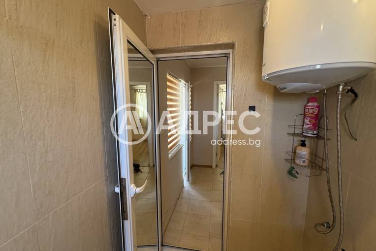 Етаж от къща, Пловдив, Бунарджика, 671060, Снимка 3