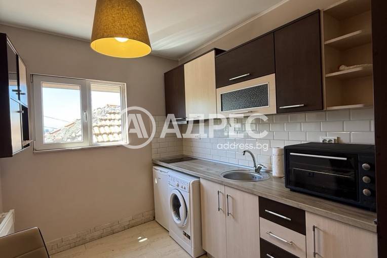 Етаж от къща, Пловдив, Бунарджика, 671060, Снимка 5