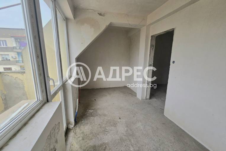 Тристаен апартамент, Плевен, Идеален център, 672060, Снимка 3