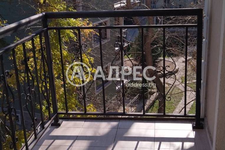 Тристаен апартамент, Варна, к.к. Св.Св. Константин и Елена, 679060, Снимка 1