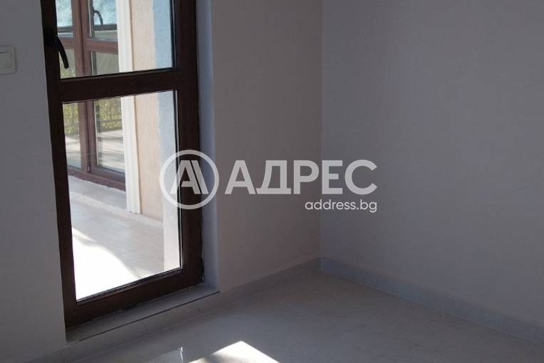 Тристаен апартамент, Варна, к.к. Св.Св. Константин и Елена, 679060, Снимка 9