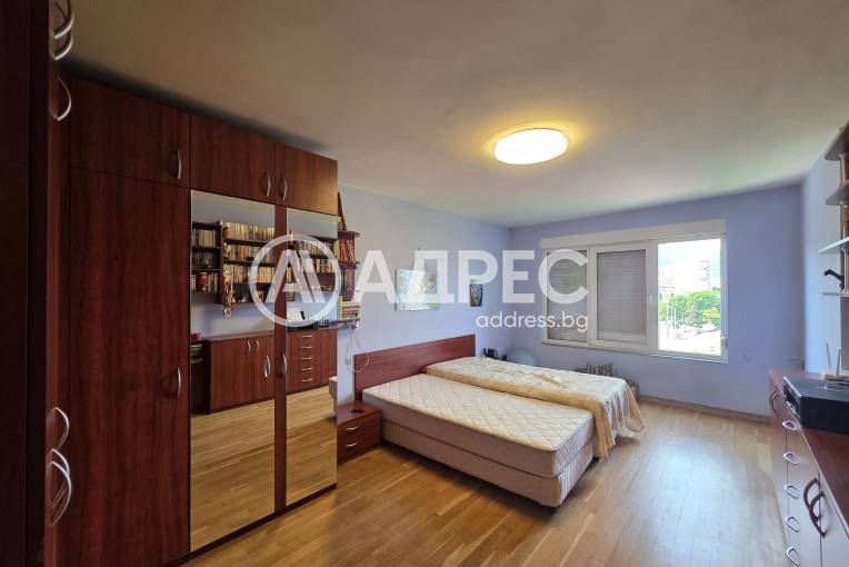 Тристаен апартамент, София, Хиподрума, 696060, Снимка 16
