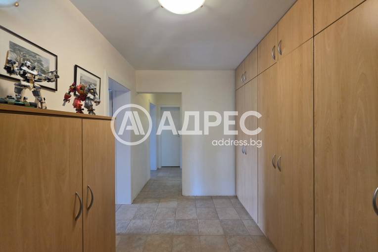 Тристаен апартамент, София, Хиподрума, 696060, Снимка 17
