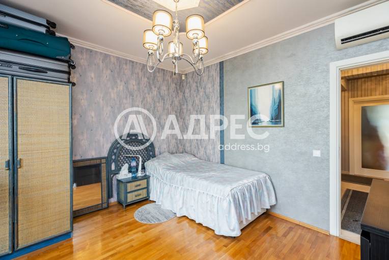 Тристаен апартамент, Варна, к.к. Св.Св. Константин и Елена, 702060, Снимка 17