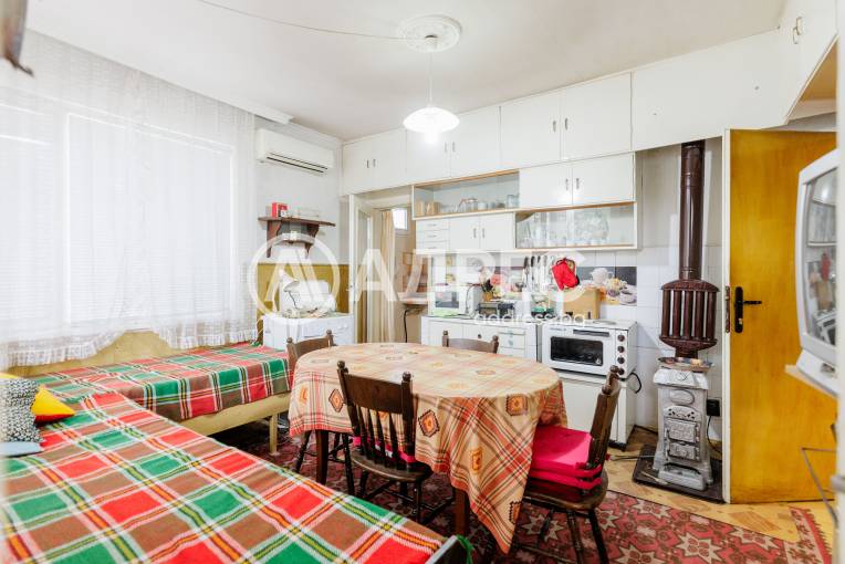 Етаж от къща, Плевен, 9-ти квартал, 667061, Снимка 2