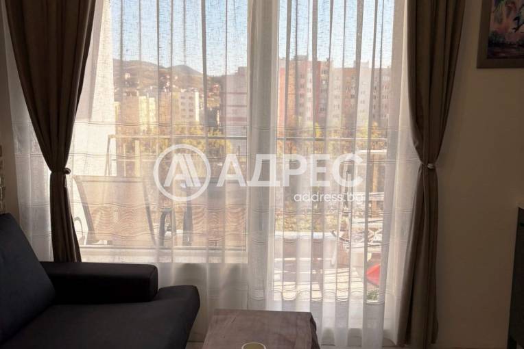 Тристаен апартамент, Благоевград, Ален мак, 692063, Снимка 2
