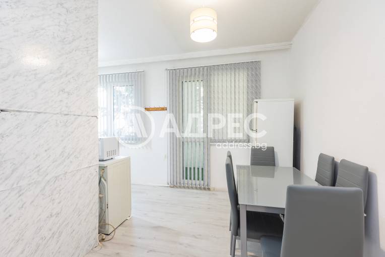 Многостаен апартамент, Варна, Левски, 661064, Снимка 1