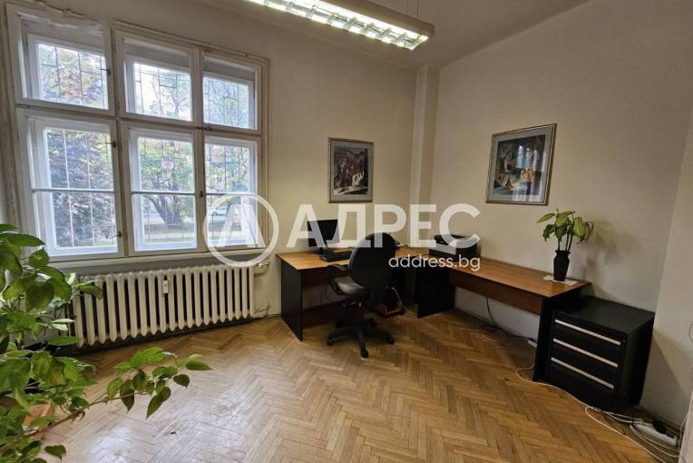 Тристаен апартамент, София, Докторска градина, 702065, Снимка 3