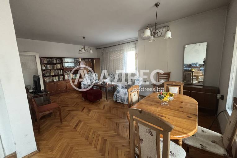 Многостаен апартамент, Хасково, Училищни, 681066, Снимка 1