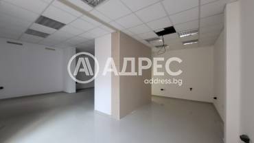 Търговски помещения, Варна, м-ст Пчелина, 675067, Снимка 1