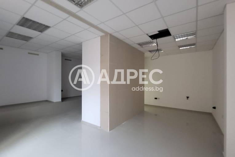 Търговски помещения, Варна, м-ст Пчелина, 675067, Снимка 4