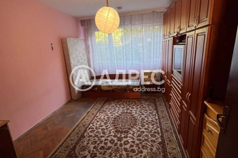 Тристаен апартамент, Благоевград, Широк център, 698067, Снимка 2