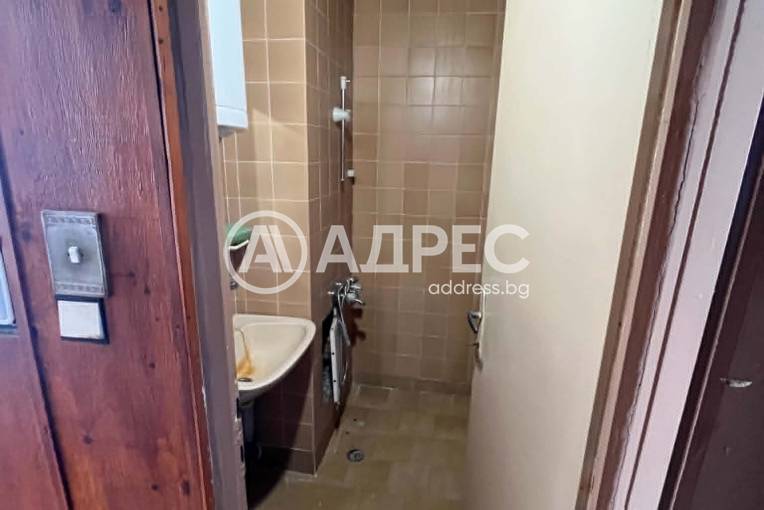 Тристаен апартамент, Благоевград, Широк център, 698067, Снимка 8