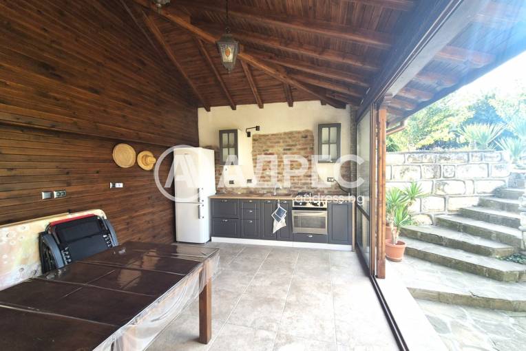 Къща/Вила, Красен, 672068, Снимка 1