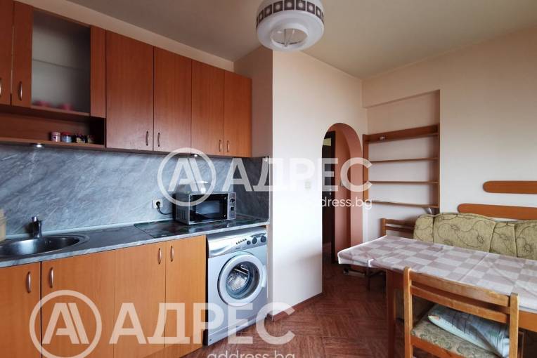 Едностаен апартамент, Русе, Ялта, 684068, Снимка 1