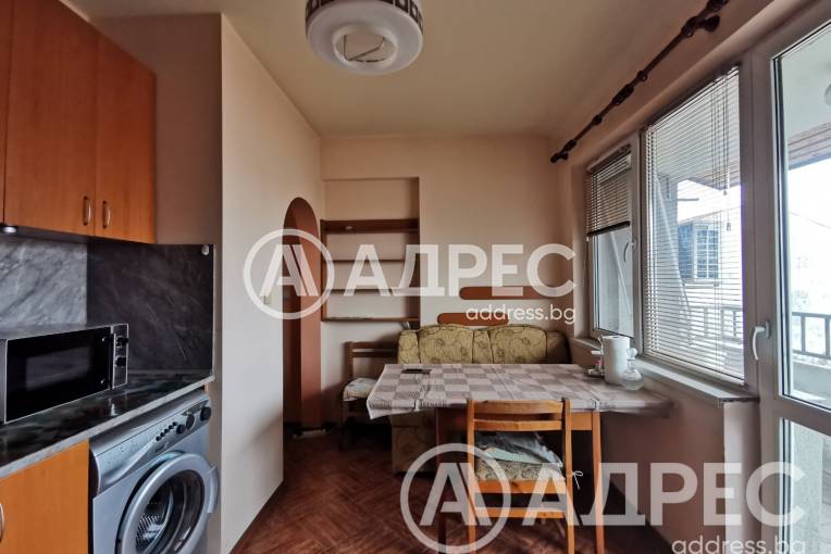 Едностаен апартамент, Русе, Ялта, 684068, Снимка 2