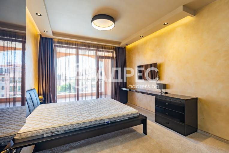Тристаен апартамент, Варна, к.к. Св.Св. Константин и Елена, 690069, Снимка 8