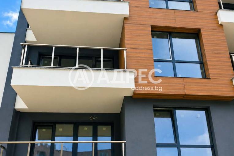 Тристаен апартамент, Варна, Център, 702069, Снимка 1