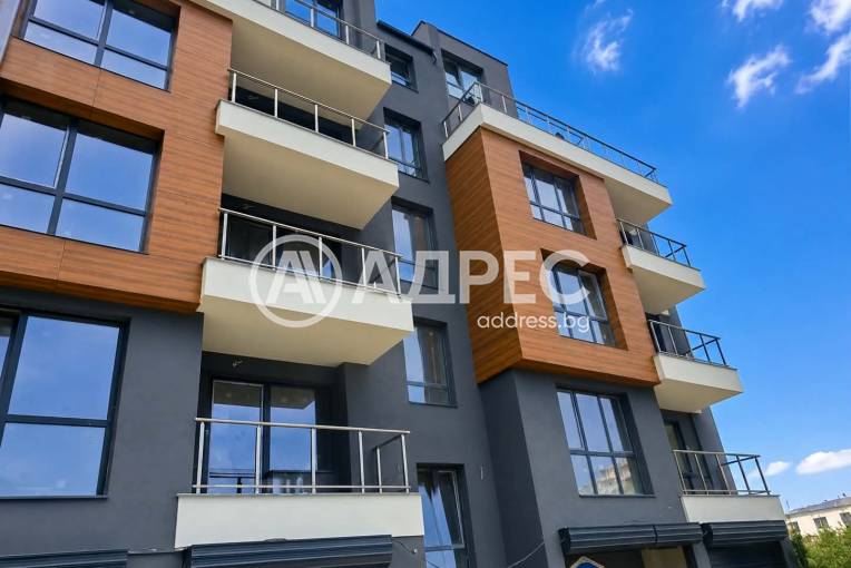 Тристаен апартамент, Варна, Център, 702069, Снимка 2