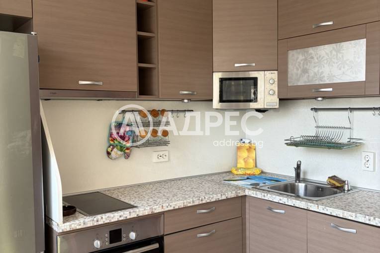 Тристаен апартамент, София, Люлин 8, 692070, Снимка 1