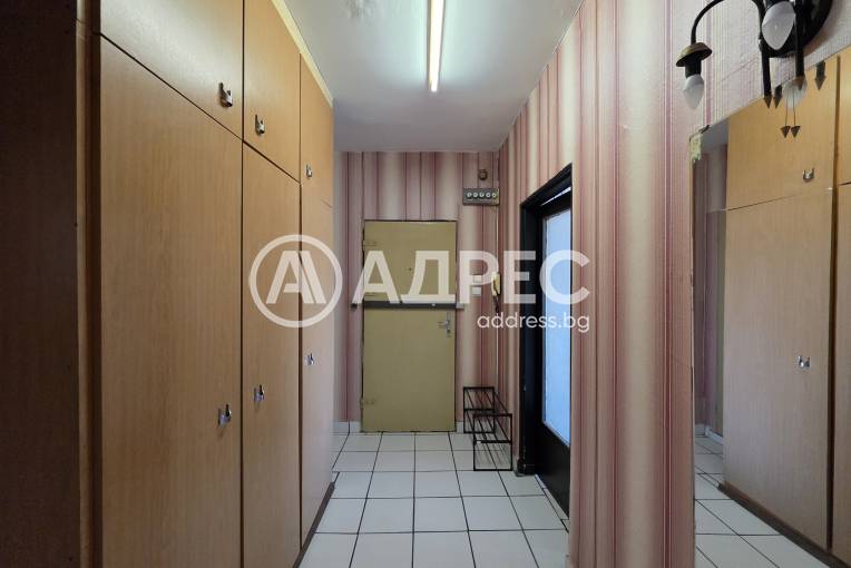 Тристаен апартамент, София, Модерно предградие, 664072, Снимка 11