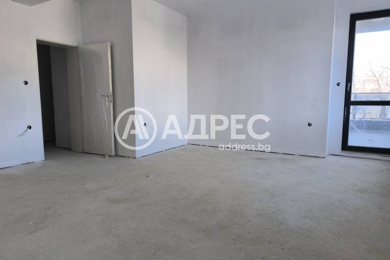 Тристаен апартамент, Варна, Цветен квартал, 675072, Снимка 4