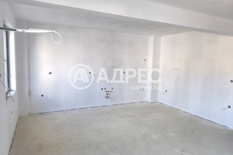 Тристаен апартамент, Варна, Цветен квартал, 675072, Снимка 5