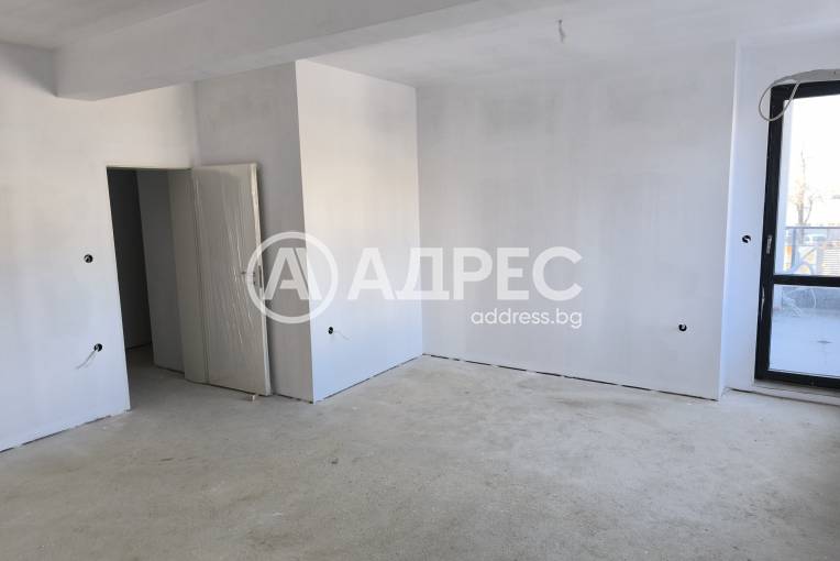 Тристаен апартамент, Варна, Цветен квартал, 675072, Снимка 7