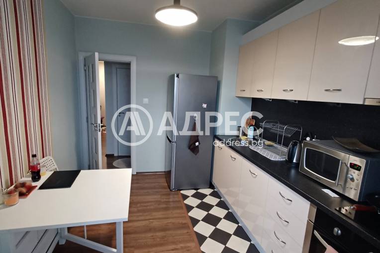 Тристаен апартамент, София, Стрелбище, 683073, Снимка 1