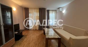 Двустаен апартамент, Варна, Червен площад, 697074, Снимка 1