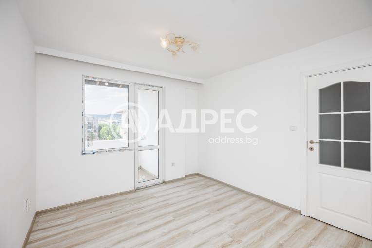 Двустаен апартамент, Варна, Център, 703075, Снимка 1