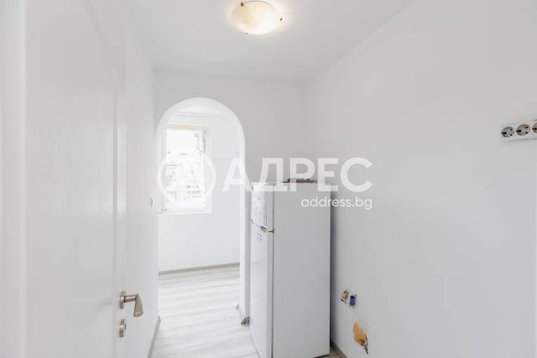 Двустаен апартамент, Варна, Център, 703075, Снимка 2