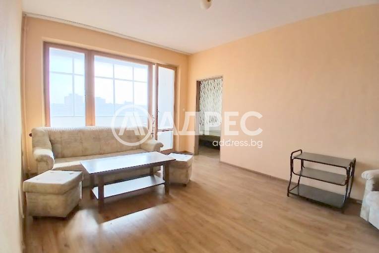 Тристаен апартамент, Варна, Левски, 688076, Снимка 1