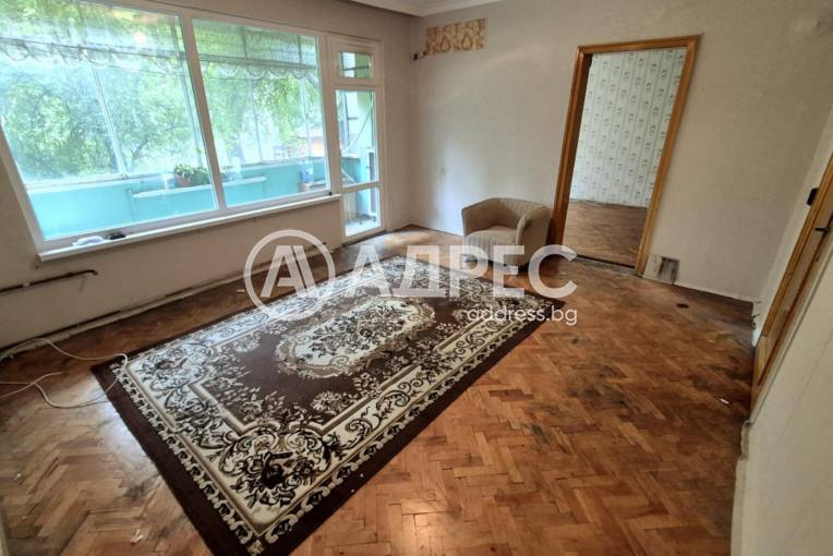 Двустаен апартамент, София, Толстой, 680077, Снимка 1