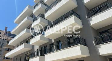 Тристаен апартамент, Варна, Окръжна болница, 699077, Снимка 1