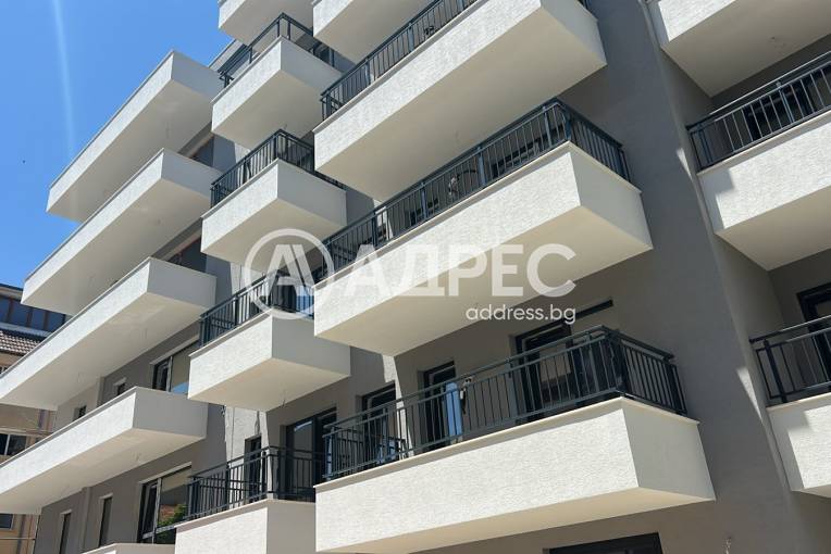 Многостаен апартамент, Варна, Окръжна болница, 699077, Снимка 1